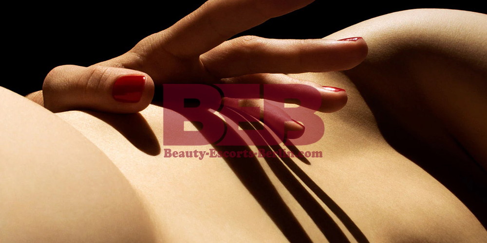 Fingering Escorts in Berlin