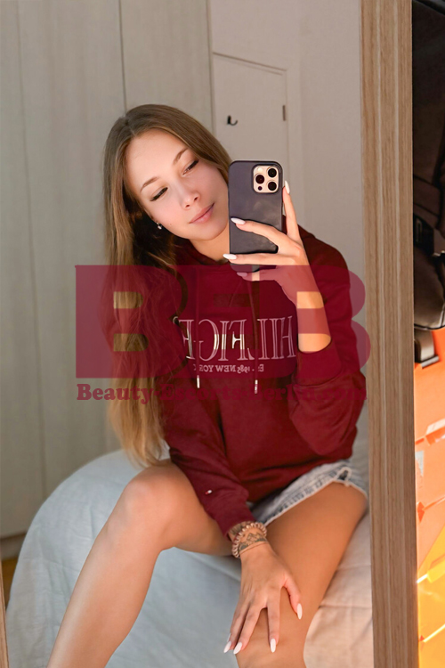 Deep Throat Escort Girl In Berlin